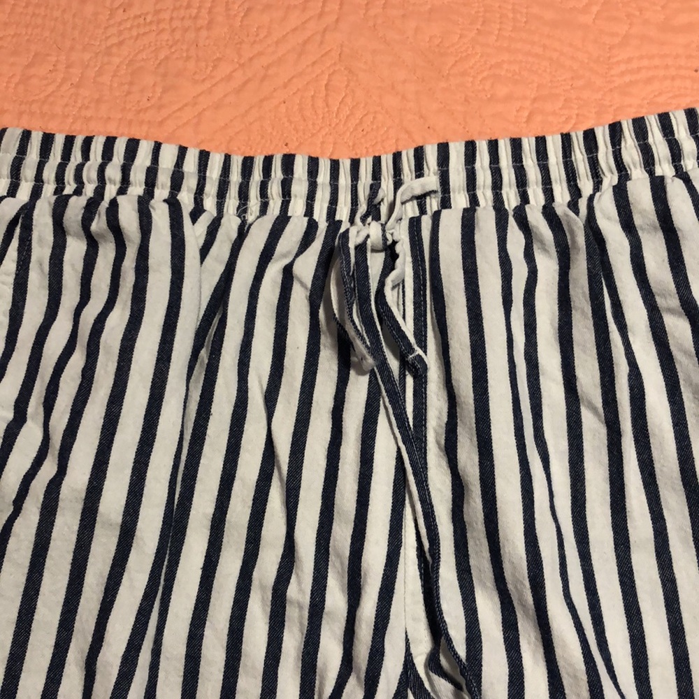 Target - Universal Thread drawstrings shorts - Picture 4 of 4